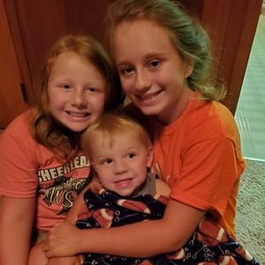 Meet your Posher, Jama